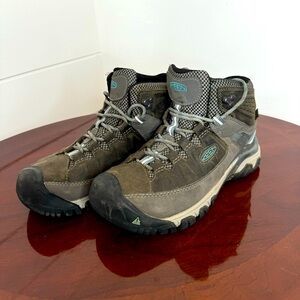 Keen - Hiking Boots